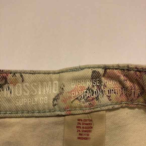 mossimo high rise cut off floral shorts - Picture 5 of 8
